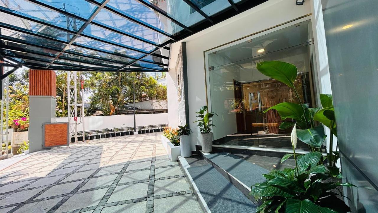 The Habitat Suites Guruvāyūr Εξωτερικό φωτογραφία